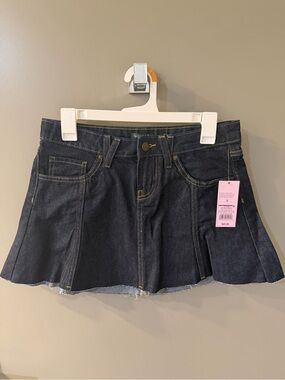 READ SIZING 2-4 fit wild fable Denim Skirt
